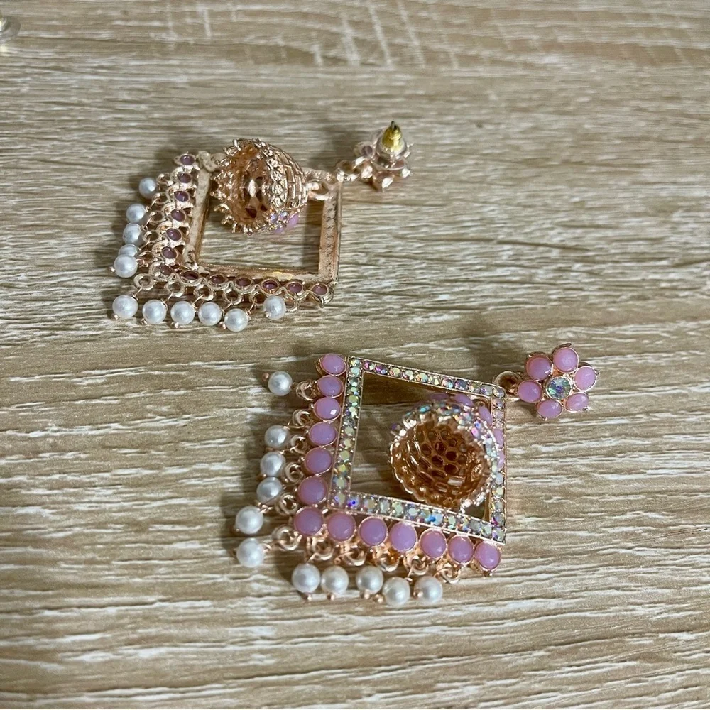 Elegant Lavender Pink and Gold Dangle Earrings